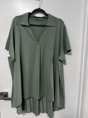 BEAUTIFUL by Lawrence Zarian Petite Hi-Low Tunic w/ Pleating Green Size XL